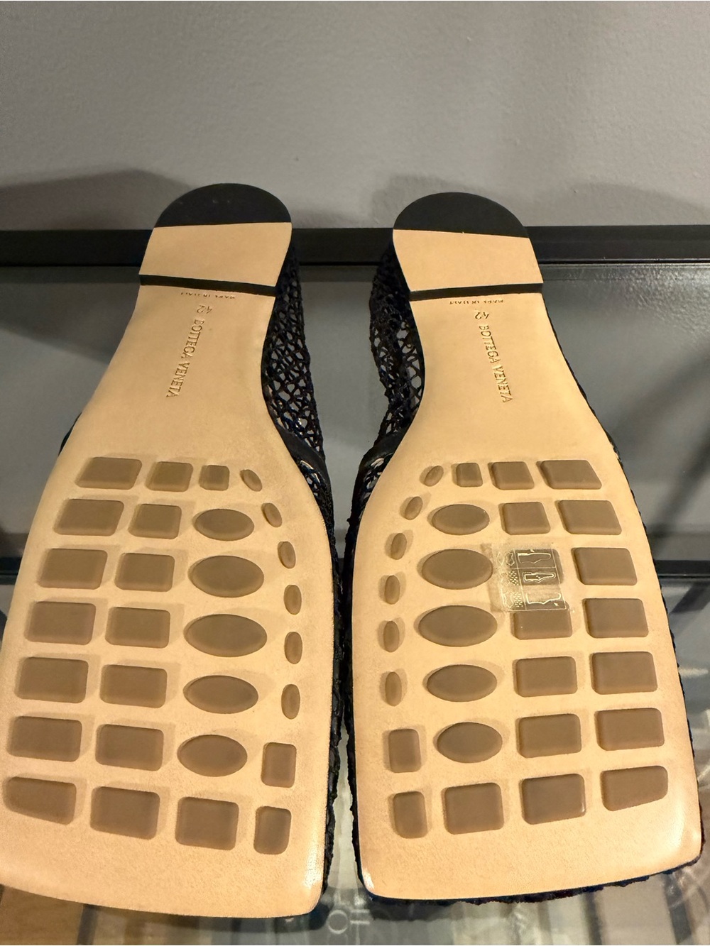 Bottega Veneta Black Stretch (web) Mesh Square-Toe Flats - Picture 5 of 7